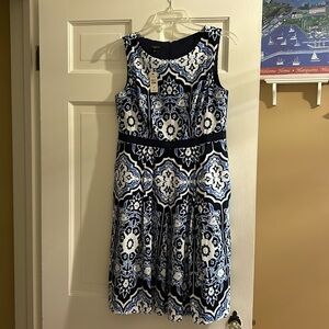 💙Talbots💙 - Navy/White Pleated Medallion Dress Pockets Fully Lined 8 P